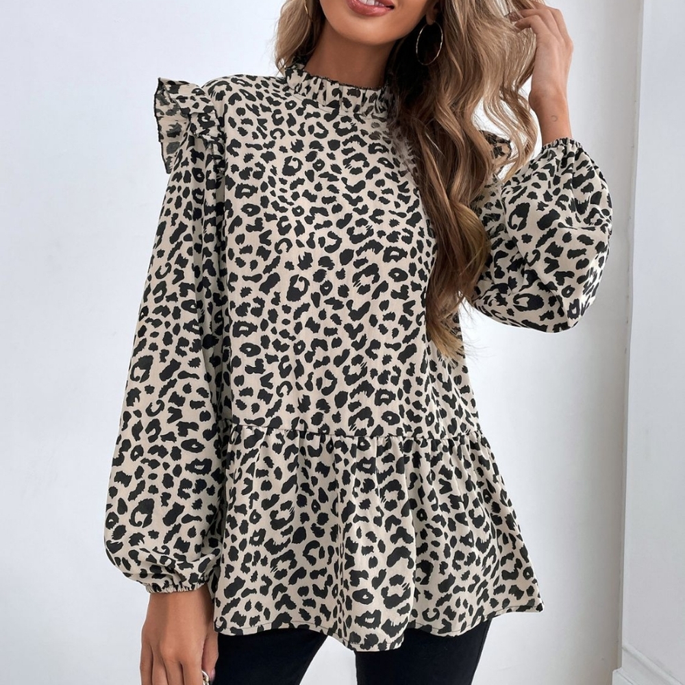 Spot On Ruffled Blouse - Picture 7 of 10